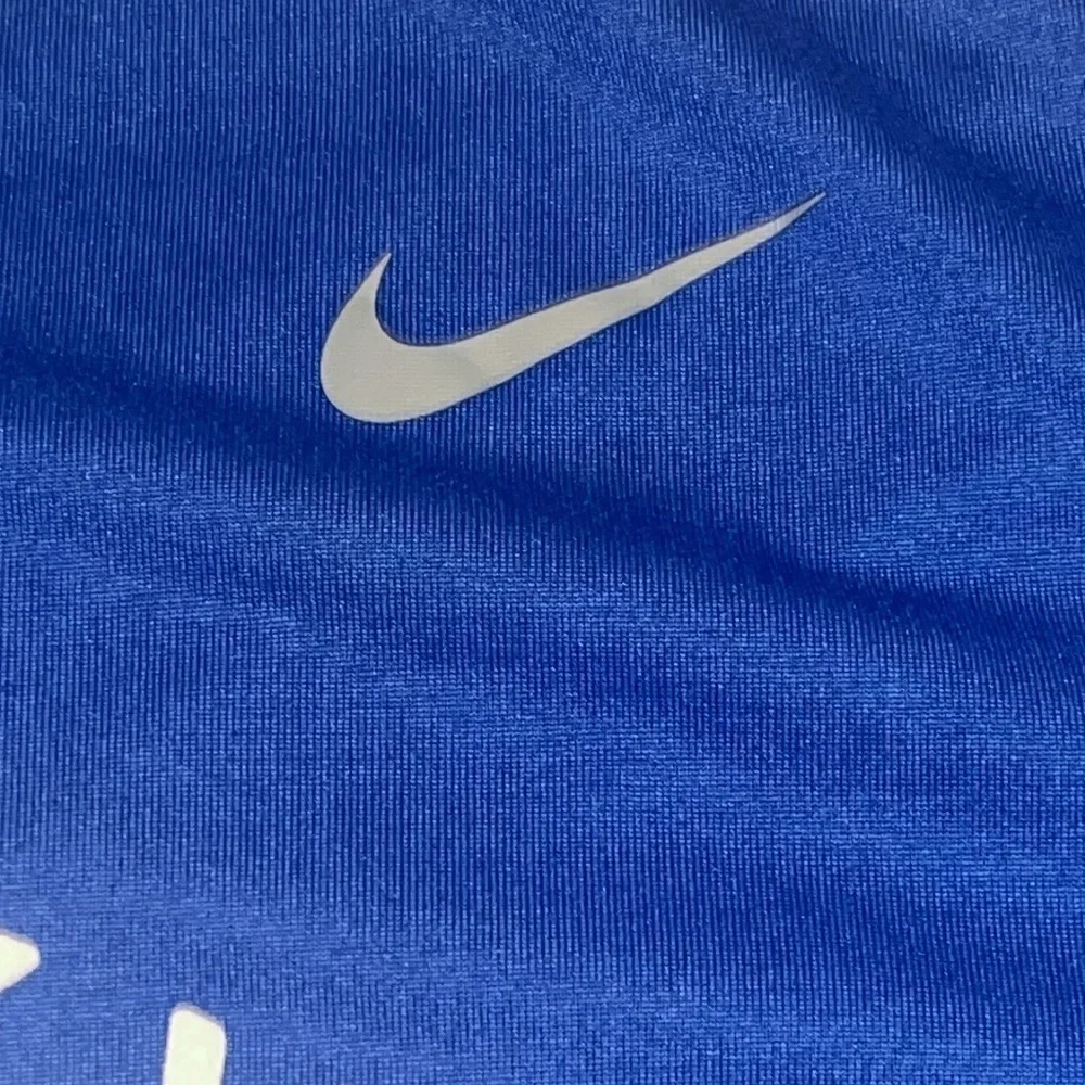 Nike women’s University of Kentucky Softball Blue T-Shirt size Large